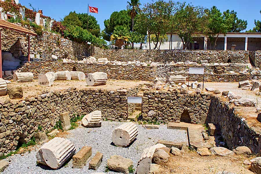 Dünyanın 7 harikasından biri olan Halikarnas Mozolesi’ni keşfet!