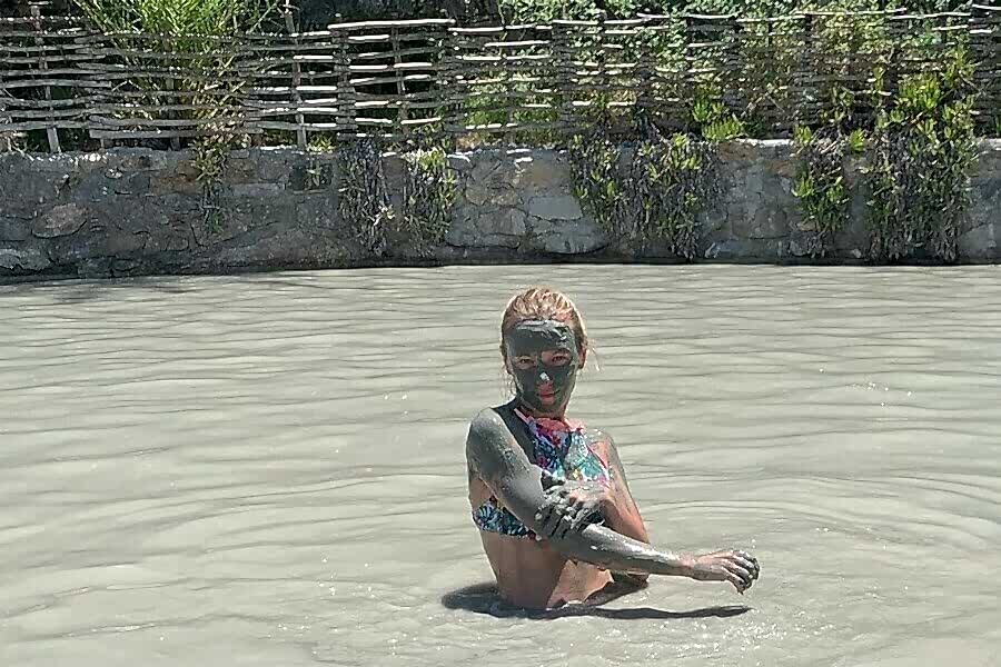 Dalyan’da çamur banyosu ile güzelleşin